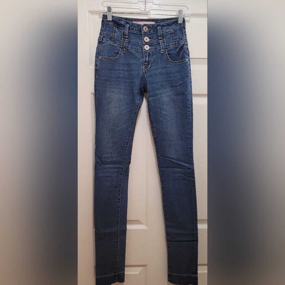 High Waisted Jeans